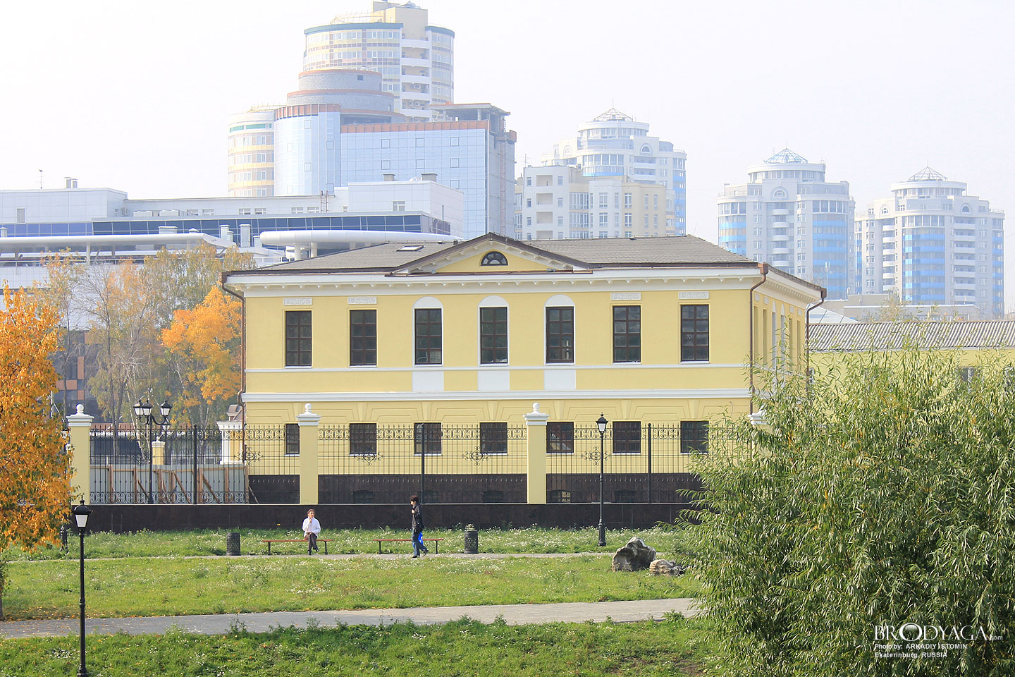 Дом Кривошеина Я.К., Добролюбова 11/1 (Щедрина 10), Екатеринбург (Ekaterinburg)